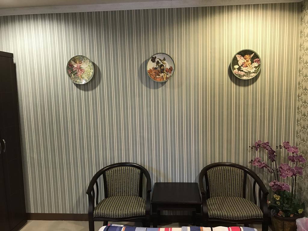 Hefeng Ting Homestay Хенгчун Экстерьер фото