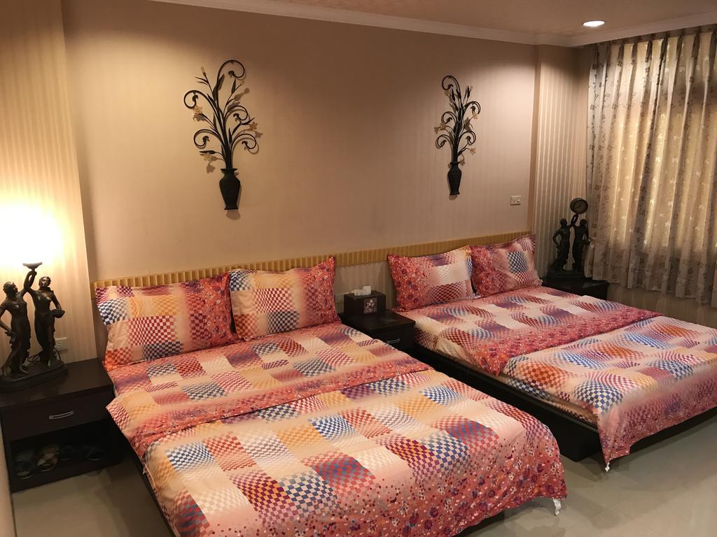 Hefeng Ting Homestay Хенгчун Экстерьер фото